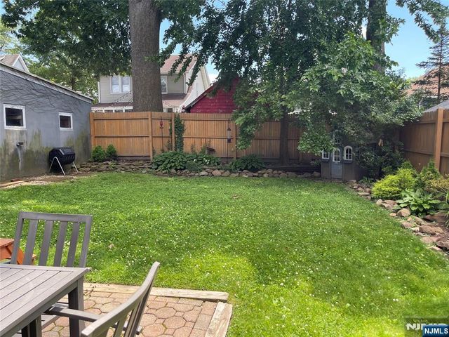 5 Saint Clair, Rutherford, NJ 07070