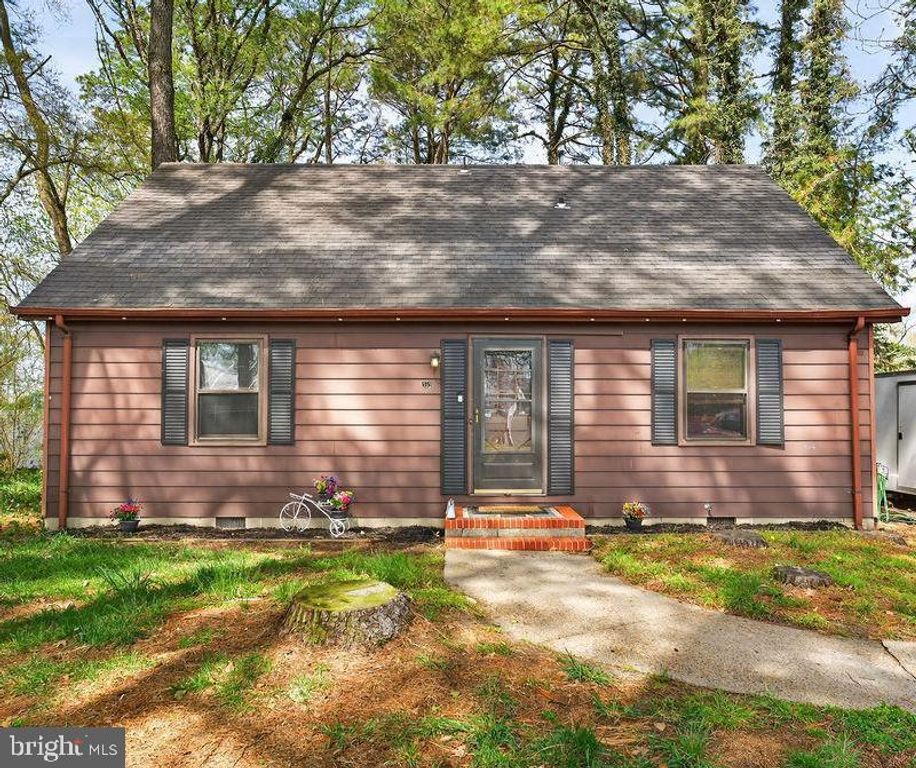 352 CAREY AVE, Salisbury, MD 21804