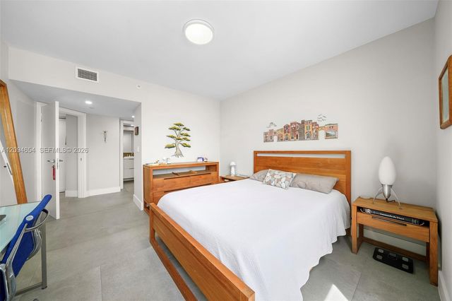 1330 West Avenue 1506, Miami Beach, FL 33139