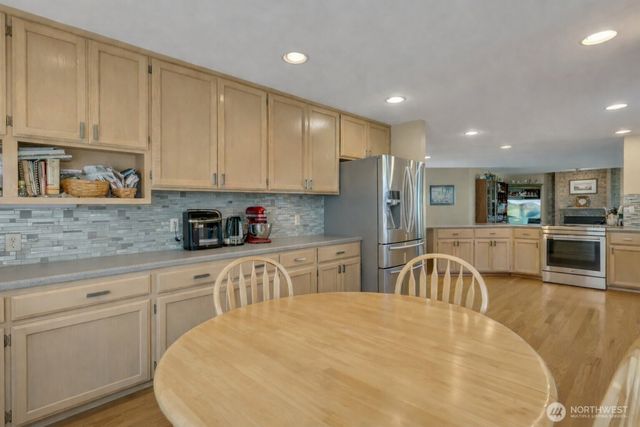 12446 NE 162nd Street, Woodinville, WA 98072