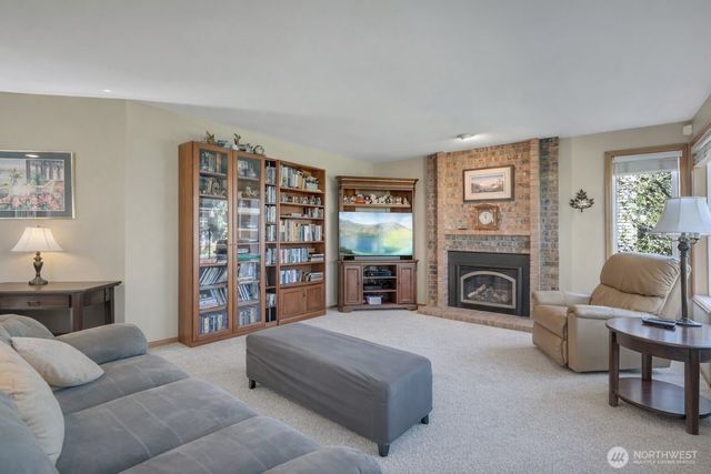 12446 NE 162nd Street, Woodinville, WA 98072