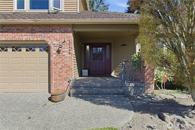 12446 NE 162nd Street, Woodinville, WA 98072