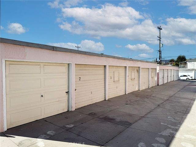 416 422 E Windsor Road, Glendale, CA 91205