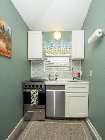 5025 28TH AVENUE S, Gulfport, FL 33707