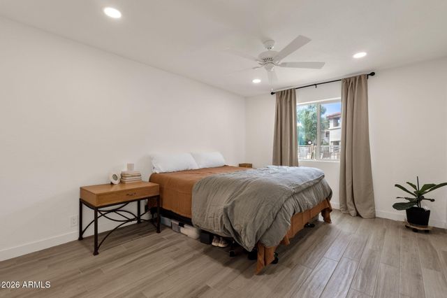 4150 E CACTUS Road 110, Phoenix, AZ 85032