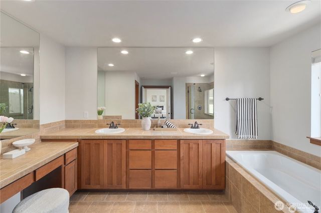 3130 171st Place SE, Bothell, WA 98012