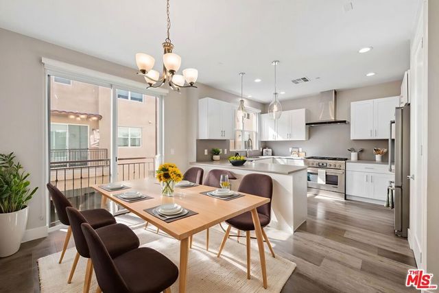 4412 Paxton Place, Calabasas, CA 91302