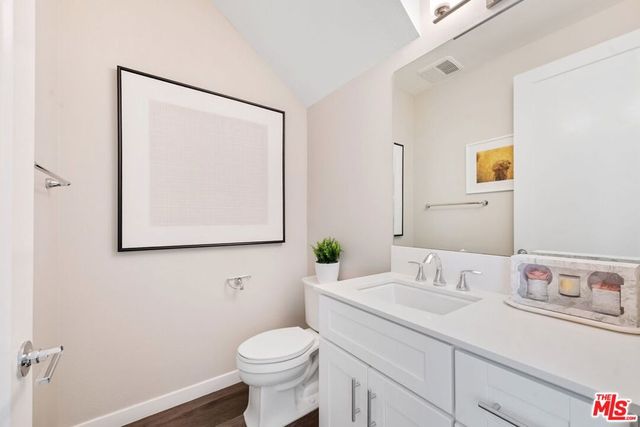 4412 Paxton Place, Calabasas, CA 91302