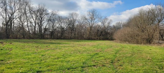 1 Thornton Taylor Parkway, Fayetteville, TN 37334