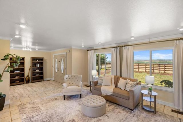 268 Espinosa Road, Salinas, CA 93907
