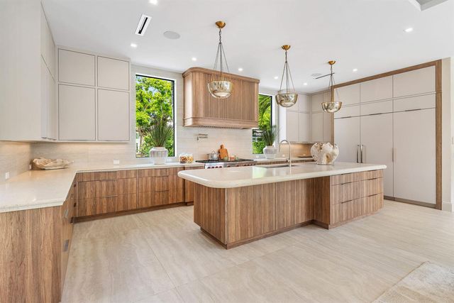 303 S Maya Palm Drive, Boca Raton, FL 33432