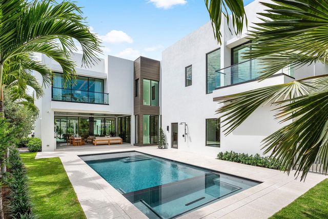 303 S Maya Palm Drive, Boca Raton, FL 33432