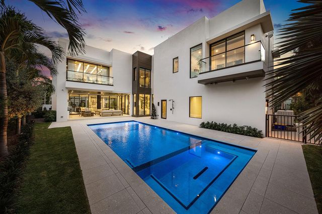 303 S Maya Palm Drive, Boca Raton, FL 33432