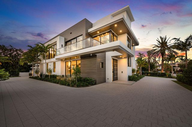 303 S Maya Palm Drive, Boca Raton, FL 33432