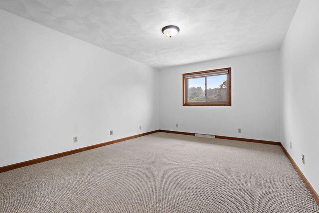W2855 SCHMALZ CIRCLE, Appleton, WI 54915