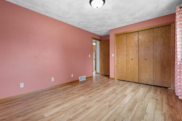 W2855 SCHMALZ CIRCLE, Appleton, WI 54915