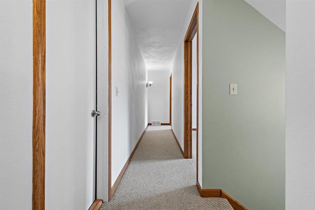 W2855 SCHMALZ CIRCLE, Appleton, WI 54915