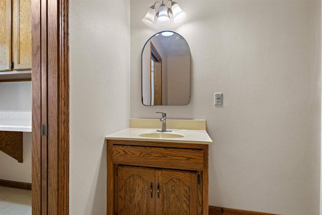 W2855 SCHMALZ CIRCLE, Appleton, WI 54915