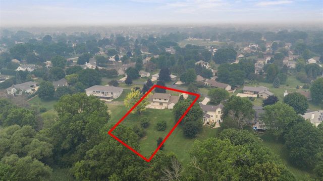 W2855 SCHMALZ CIRCLE, Appleton, WI 54915