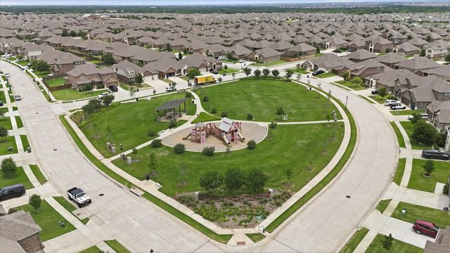 10912 Culberson Drive, Aubrey, TX 76227