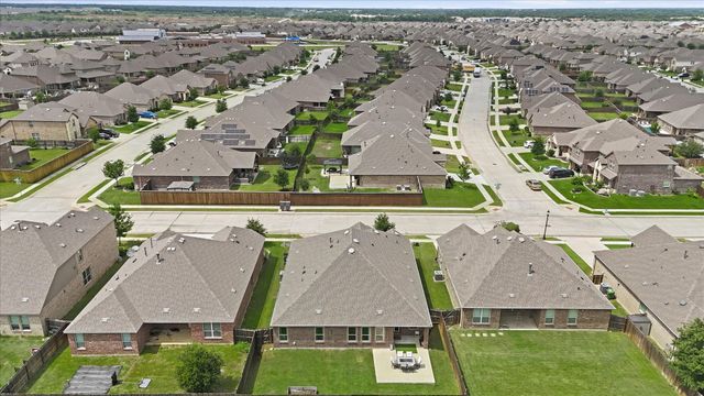 10912 Culberson Drive, Aubrey, TX 76227