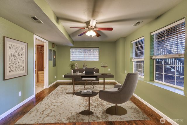 3414 79th Avenue NW, Gig Harbor, WA 98335