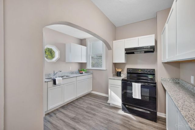 2124 Sherman Avenue, Middletown, OH 45044