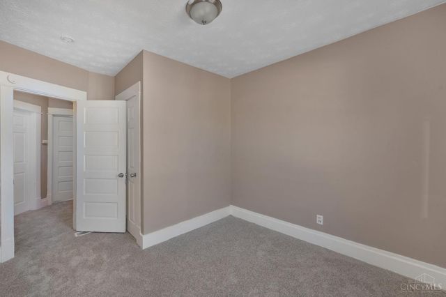 2124 Sherman Avenue, Middletown, OH 45044