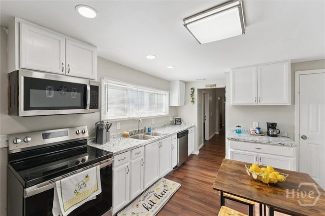 704 Lavinia Street, Savannah, GA 31415