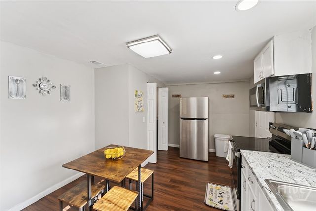 704 Lavinia Street, Savannah, GA 31415