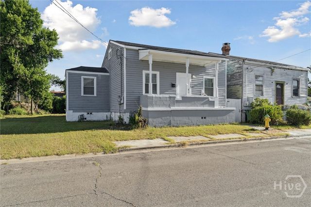704 Lavinia Street, Savannah, GA 31415