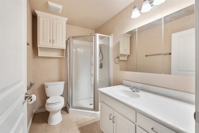 176 Seaside Drive, Gun Barrel City, TX 75156