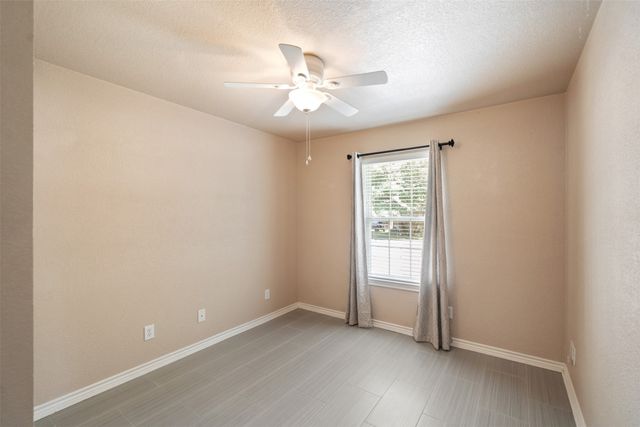176 Seaside Drive, Gun Barrel City, TX 75156