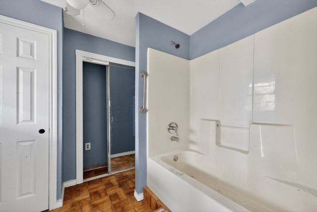 124 Seaside Drive, Gun Barrel City, TX 75156