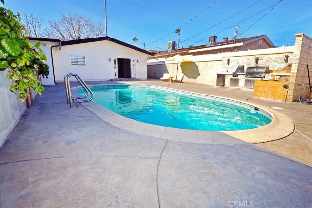 11622 Balboa Boulevard, Granada Hills, CA 91344