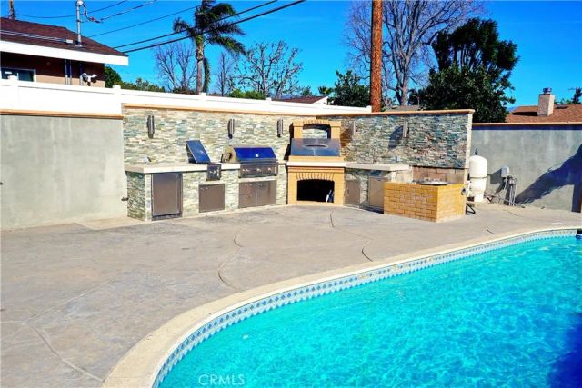 11622 Balboa Boulevard, Granada Hills, CA 91344