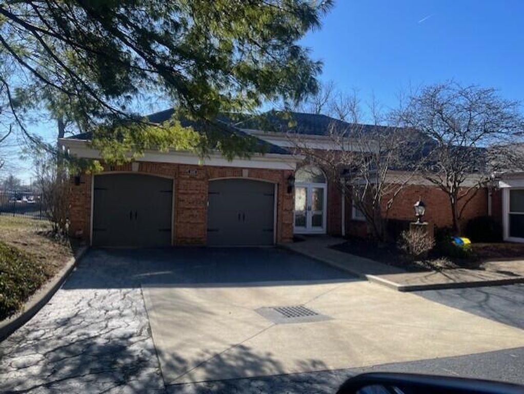 110 Windings Lane, Fort Thomas, KY 41075