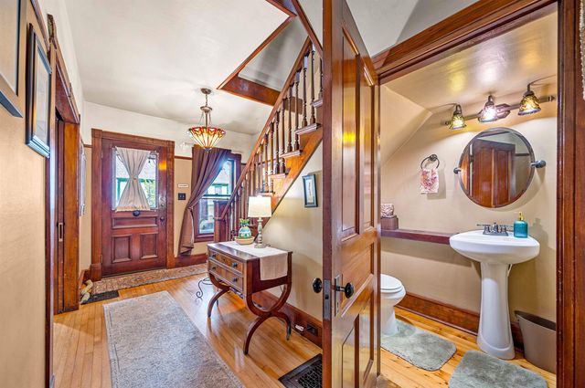9 Brooklyn Street, Morristown, VT 05661