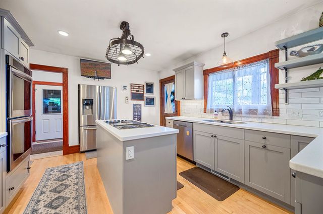 9 Brooklyn Street, Morristown, VT 05661