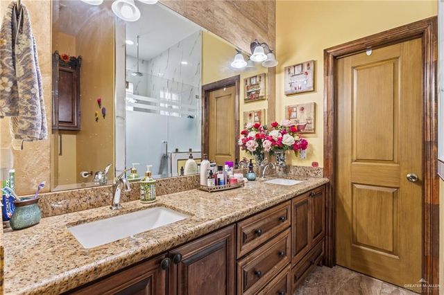 717 W 27th Street, Mission, TX 78574