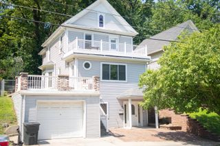 446 S 1ST Street, Council Bluffs, IA 51503