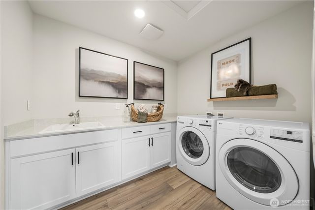 14017 207th Avenue Ct E, Bonney Lake, WA 98391