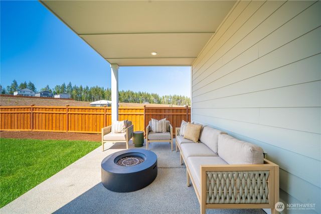 14017 207th Avenue Ct E, Bonney Lake, WA 98391