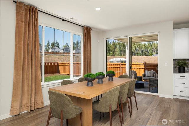 14017 207th Avenue Ct E, Bonney Lake, WA 98391