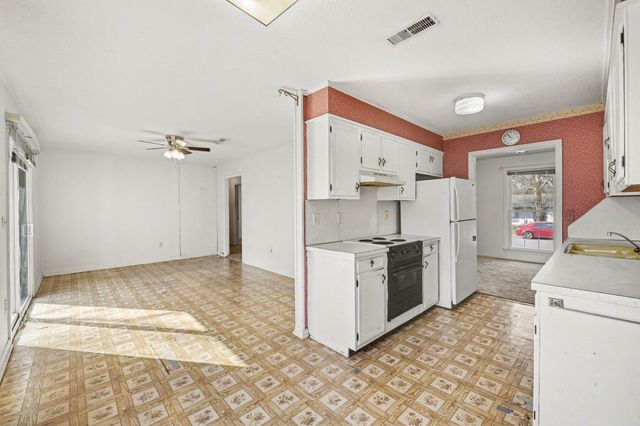 123 Saint Marks Drive, Goose Creek, SC 29445