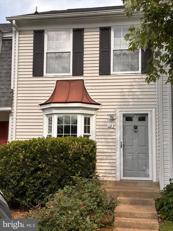 123 BICKEL CT, Sterling, VA 20165