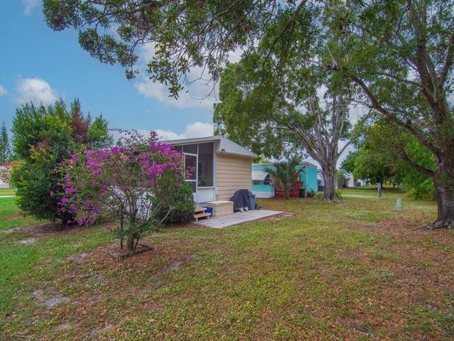 61 E Caribbean, Port St. Lucie, FL 34952