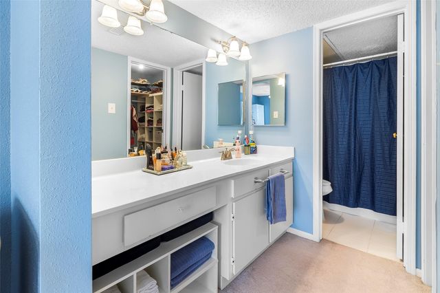 12550 Whittington Dr 814, Houston, TX 77077