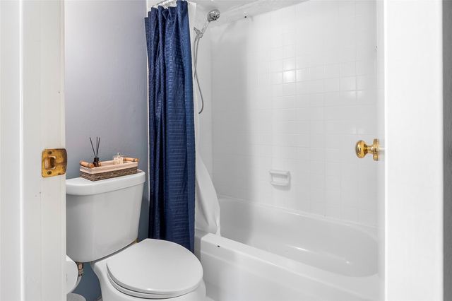 12550 Whittington Dr 814, Houston, TX 77077
