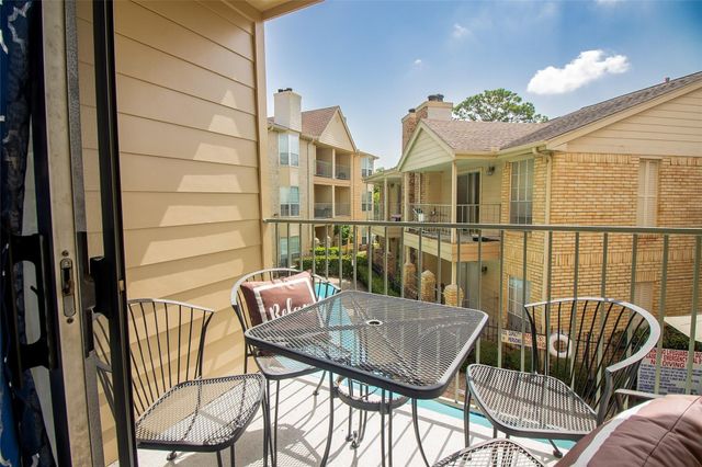 12550 Whittington Dr 814, Houston, TX 77077